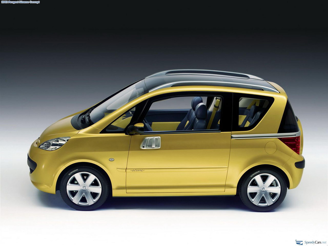 Peugeot Sesame Concept 2002 - 003.jpg